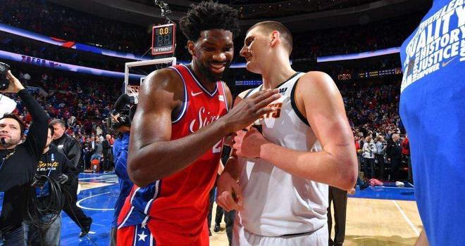 相比之下 相比之下