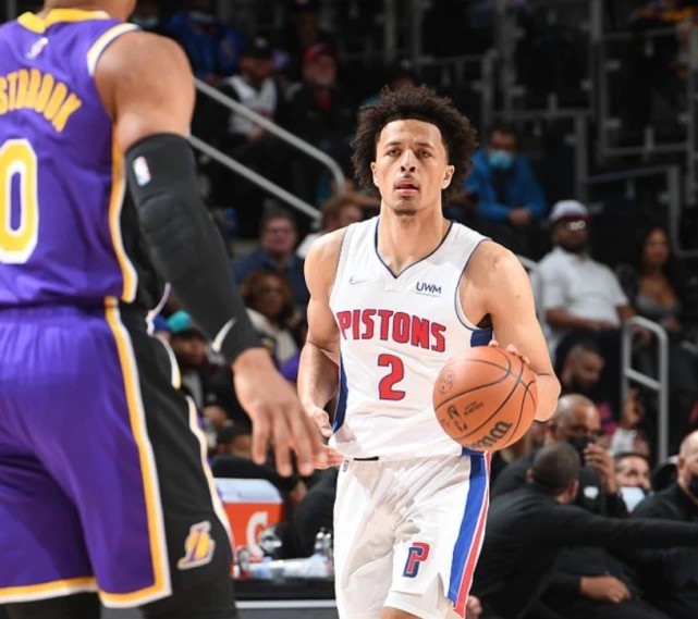 围中继续前 围中继续前