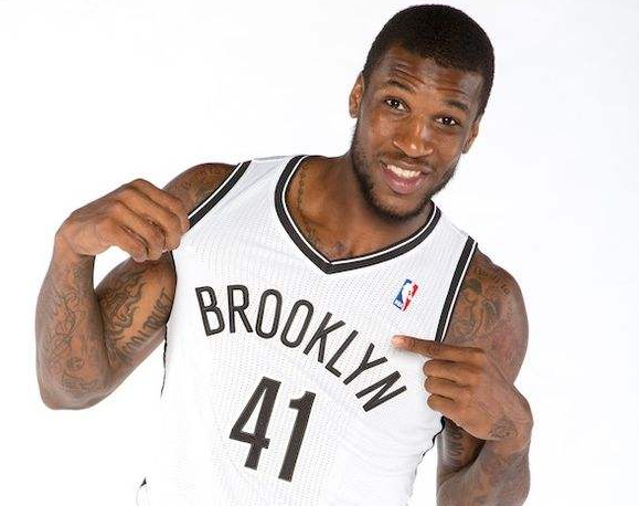 他既可以在 他既可以在