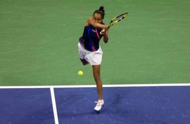 造专业假象 造专业假象