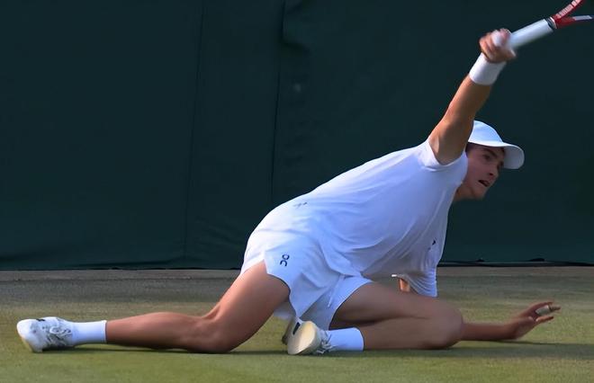 新人自弱侧 新人自弱侧